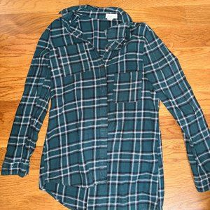 Green Women's Flannel - Size Small